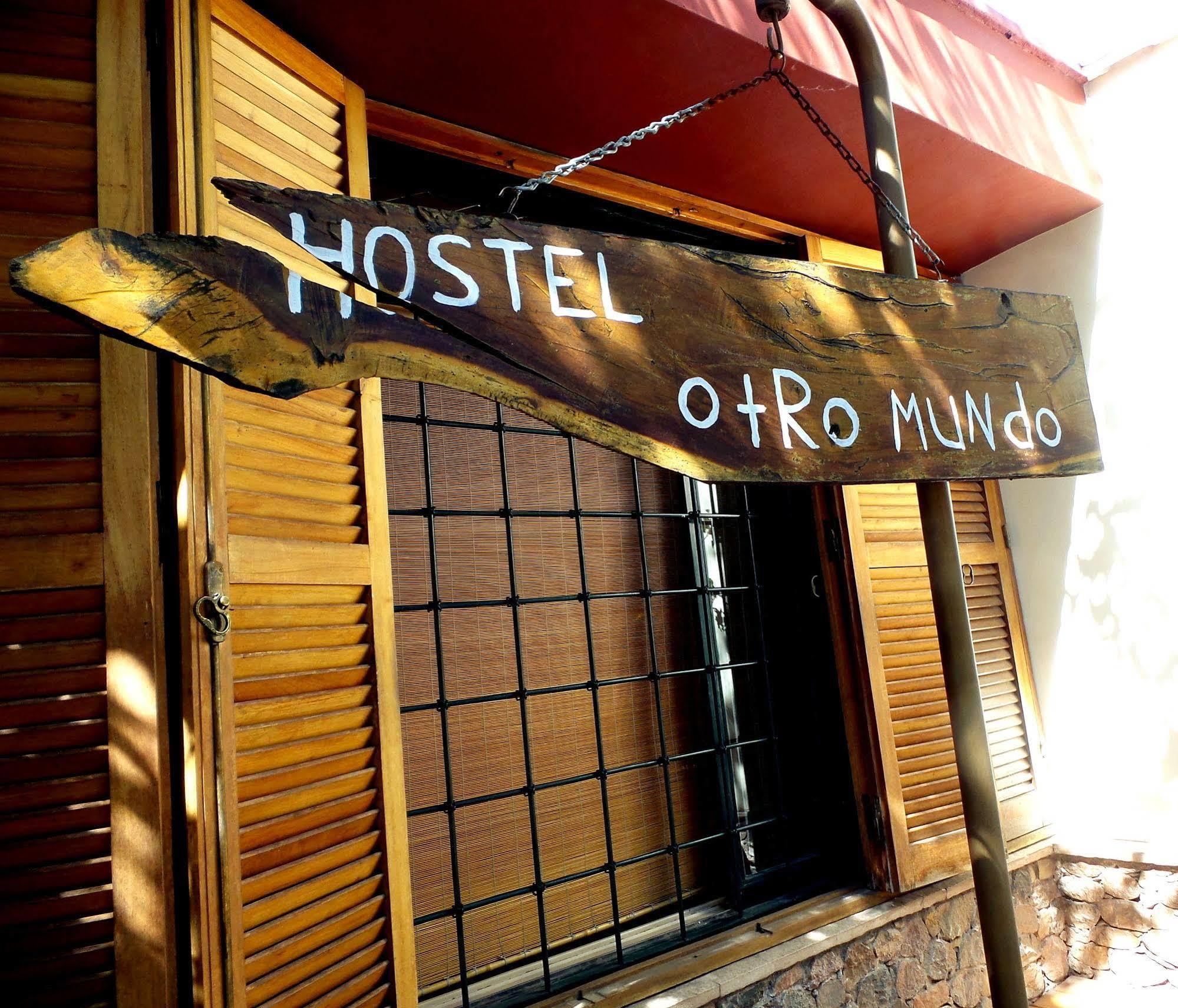Hostel Otro Mundo Capdevila Exterior foto
